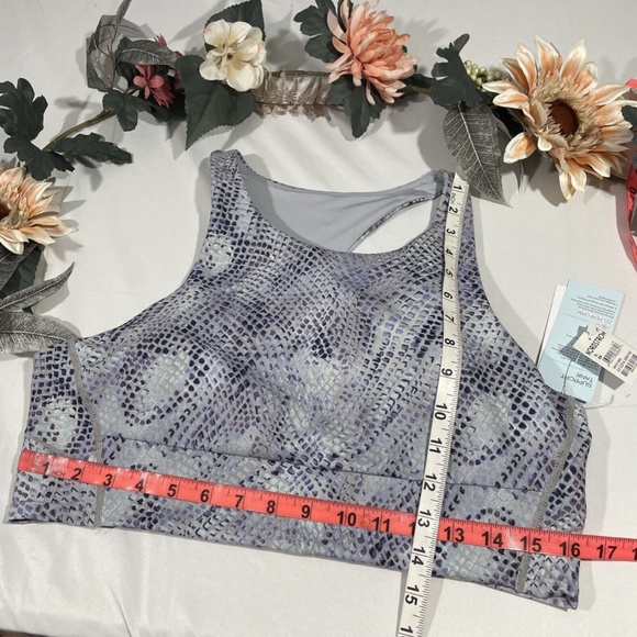 NWT Zella‎ [ XL ] Live In Racerback Bra in Blue Celestial Serpent Print - Picture 3 of 12